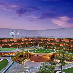Aloft Bali Kuta At Beachwalk فندق
